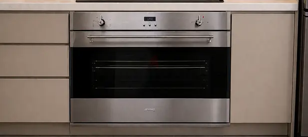 Smeg Built-in stainless steel gas oven — good condition