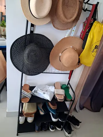 Shoe rack with hat hooks