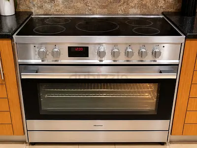 Hisense 90cm Electric Cooker with Ceramic Hob  Large Fan Oven – Stainless Steel – Excellent Working