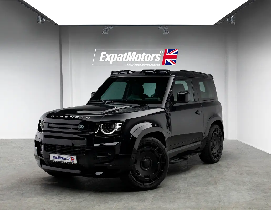 Land Rover Defender 2023 — photo 1 of 19
