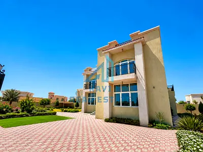 5BHK Villa with huge garden space and big room size
