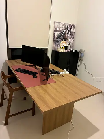 Large wooden desk, 200x100cm