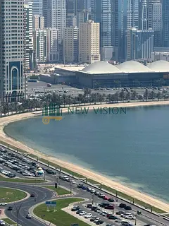 Master 1-bedroom apartment with a living room, featuring a sea view, free air conditioning, free gym
