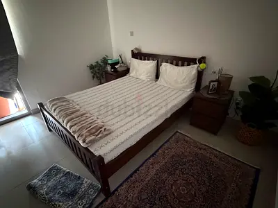 Queen Bed Set with Nightstands
