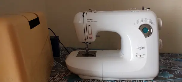 Sewing machine for sale