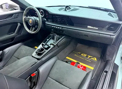 صورة مصغرة 10 لـ 2023 Porsche 911