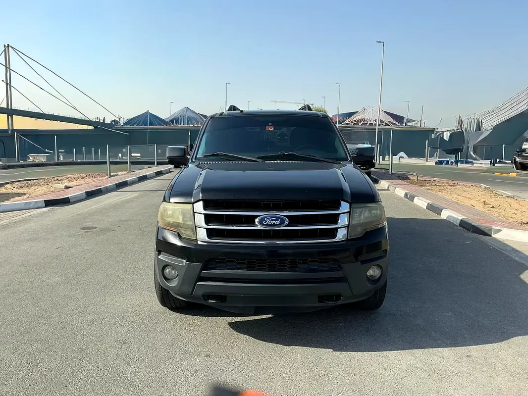 Ford Expedition 2017 — photo 1 of 11