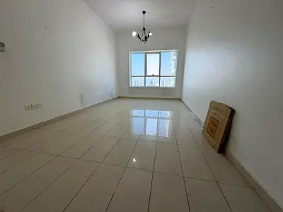 شقة غرفة وصالة للإيجار السنوي في الشارقة بمنطقة القصباء مع جيم ومسبح وباركينج مجاني وشهر مجاني وتصديق العقد على المالك في موقع مميز قريب من جميع الخد