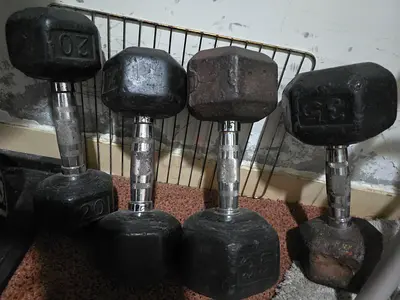 Set of hex dumbbells — used 15kgx2, 10kgx2, 15kg x1 disc