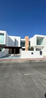Commercial Villa located in Umm Sheef Road Jumeira, Dubai