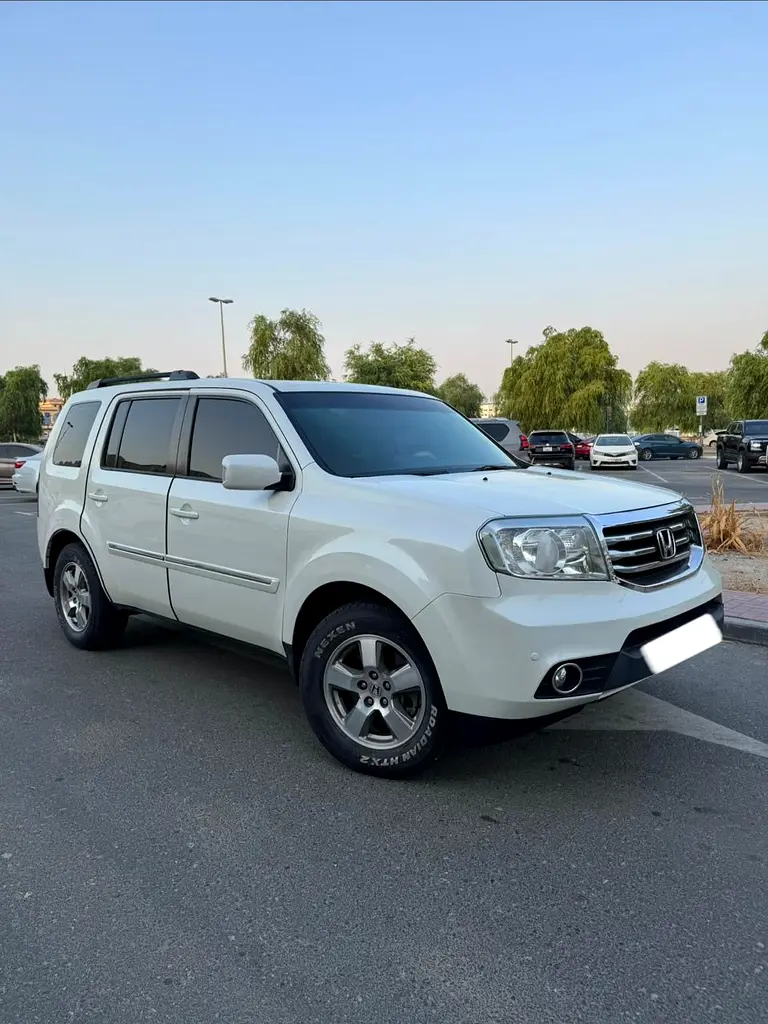 Honda Pilot 2015 — photo 1 of 14