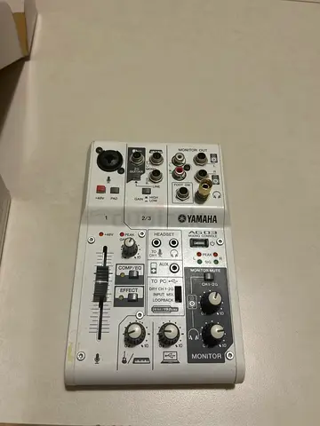 Yamaha compact audio mixer (small, 4-channel) - good working condition