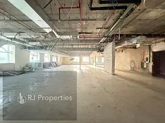 Hot OFFER 90 days free luxury office very prime location business center ready to move only jest 200