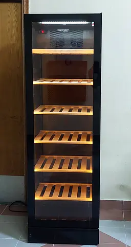 New Vestfrost Dual Zone Temperature 197 Bottles Capacity Wine Cooler Black Edition Same like New