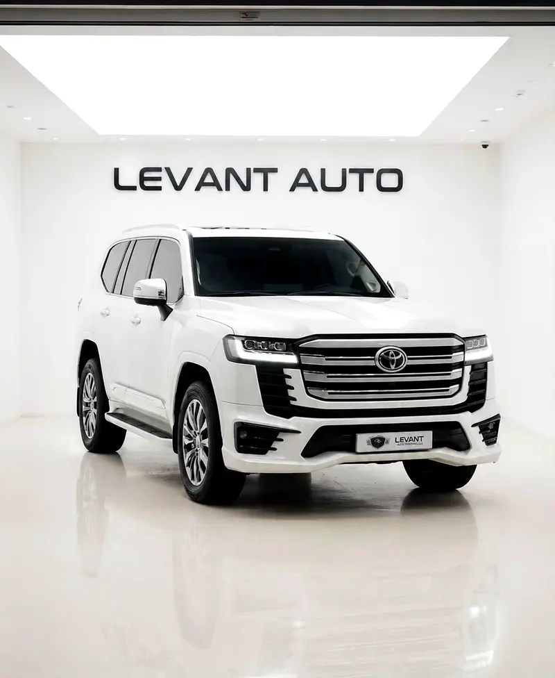 Toyota Land Cruiser 2025 — photo 1 of 17