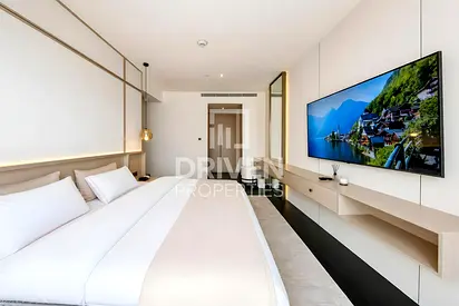 Stunning Unit | Fully Furnished | Prime Location
