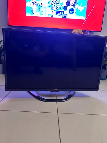 LG 32-inch LED TV - Good Working Condition