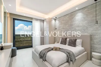 High Floor | Newly Upgraded | Furnished | Vacant