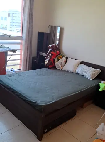 Queen size Bed