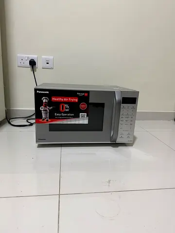 Panasonic Countertop Microwave - Good Working Condition
