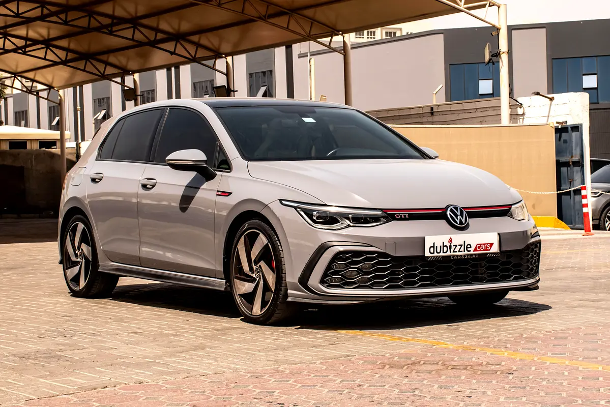 Volkswagen Golf GTI 2021 — photo 1 of 17