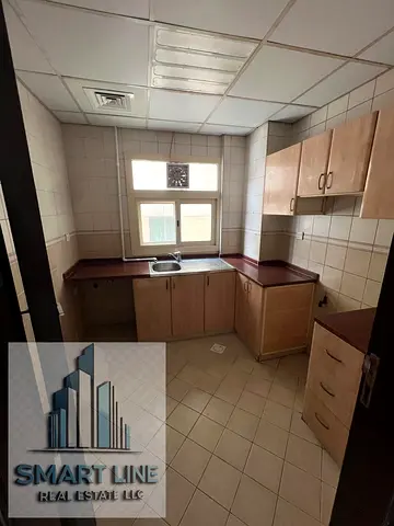 Good building Good location 1BHK only 26000 near to mubark centre