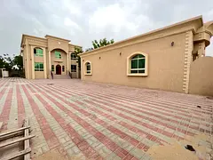 Villa for annual rent, 8 rooms, Al Jurf - Ajman, area 10,000 sq ft