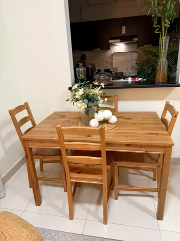 Solid Wood Dining Table with 4 Matching Chairs - Light Oak Finish