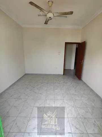 Excellent opportunity to rent a two-bedroom apartment with a living room in Al-Rawla, on a single lease. Prime location close to all services. Payment