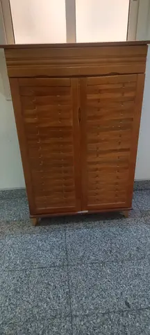 Shoe cabinet - Good Condition