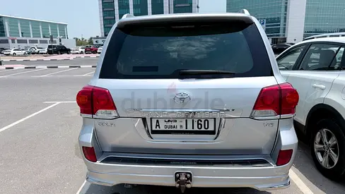Toyota Land Cruiser GXR 2015 GCC Specs - Excellent Condition