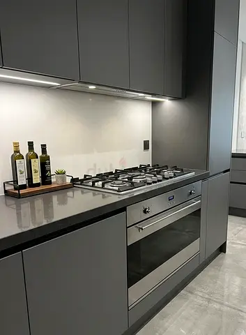 SMEG Built-in Gas Oven 90cm – Premium Italian Quality