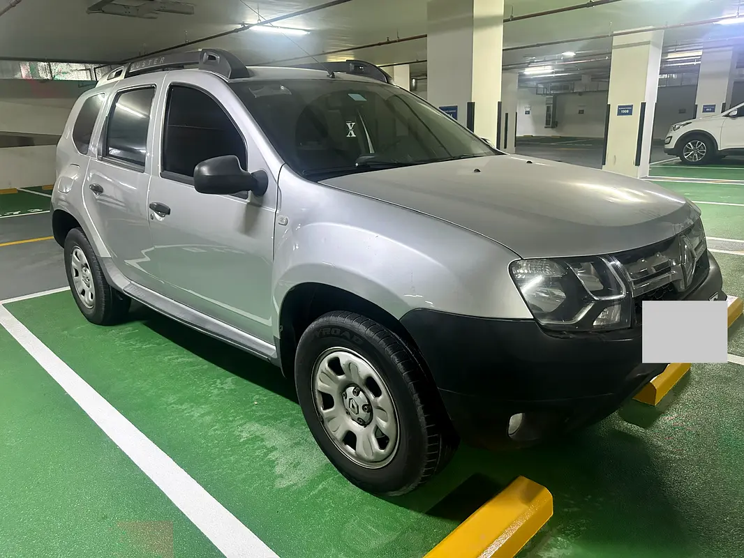 Renault Duster 2016 — photo 1 of 7