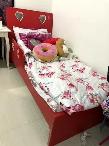 Single Bed with free mattress!!!