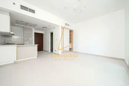 12 Cheques | Vacant Now | Kitchen Appliances