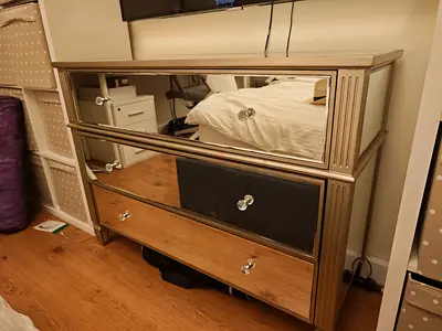 Mirrored 3-Drawer Chest of Drawers