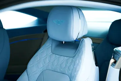 صورة 15 لـ 2019 Bentley CONTINENTAL