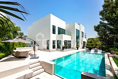 Full Lake View| Extended | Luxury 5 Bed