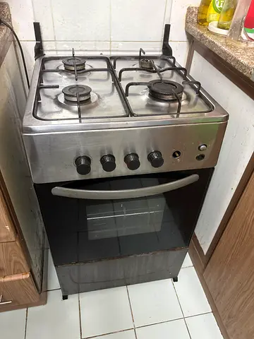 Used freestanding gas cooker with oven - stainless steel