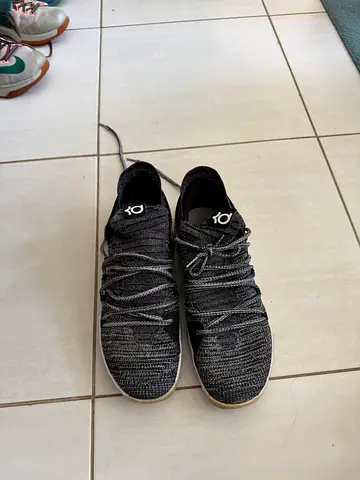 Used grey Nike KD knit sneakers - size 45