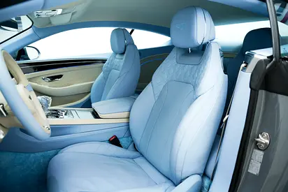 صورة 14 لـ 2019 Bentley CONTINENTAL