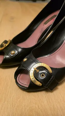 Original Pre-owned Louis Vuitton black leather peep-toe heels,