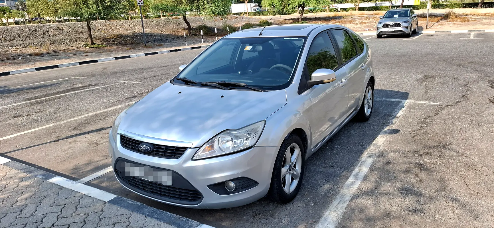 Ford Focus 2011 — photo 1 of 9