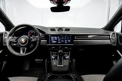 صورة مصغرة 16 لـ 2020 Porsche CAYENNE