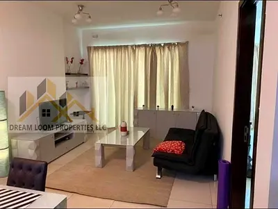 READY TO MOVE IN/WITH BALCONY/CITY VIEW