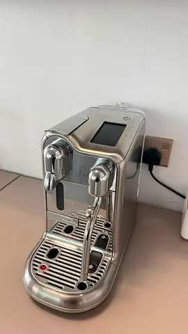 Nespresso Creatista Pro - Stainless Steel Espresso Coffee Machine - Excellent Condition