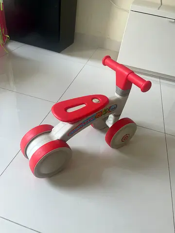 Little toddler 2 wheel ride-on scooter - good condition