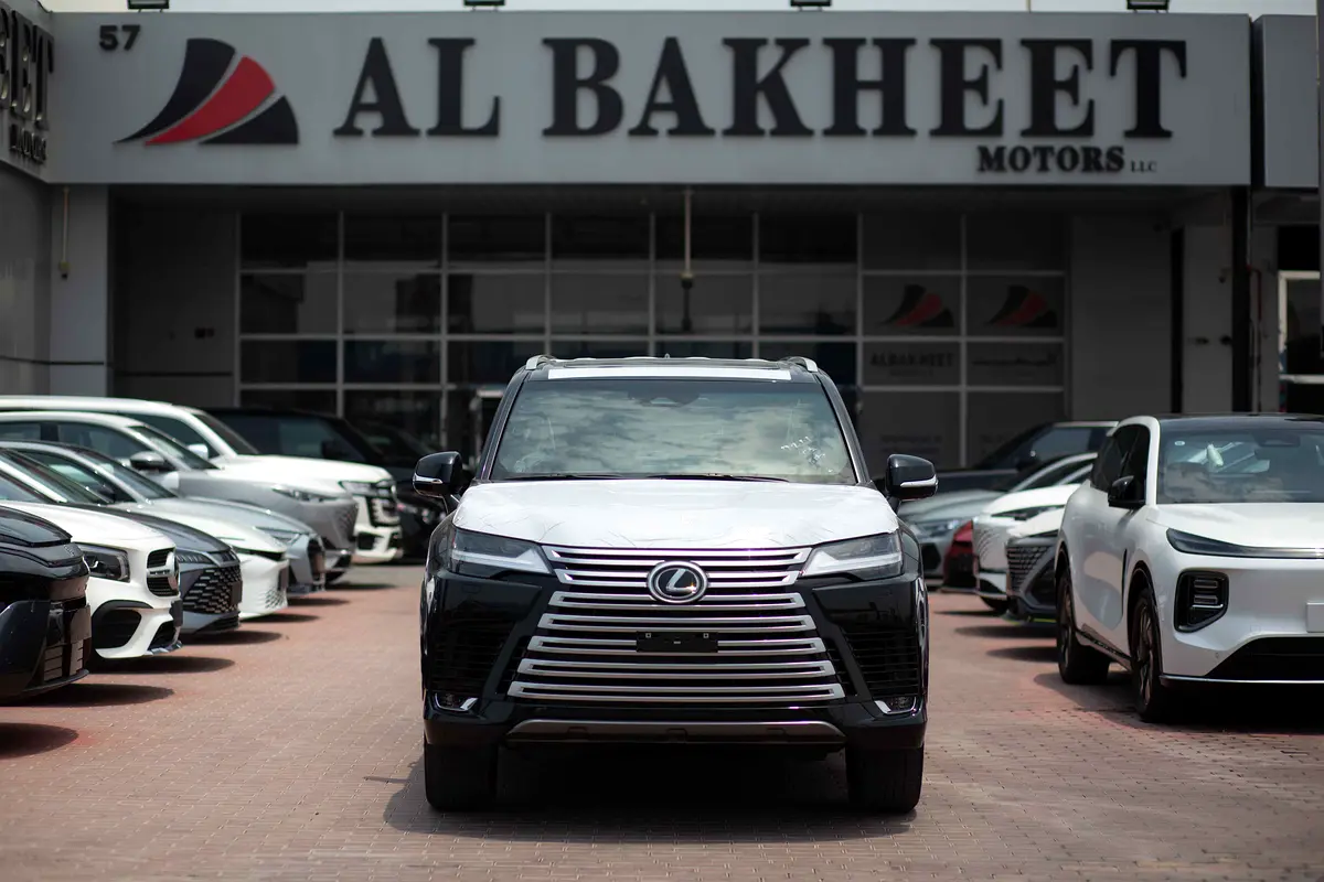 Lexus LX-Series 2025 — photo 1 of 20