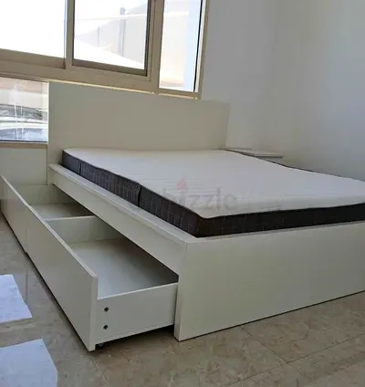 Ikea brimness bed with ikea mattress Queen size 160x200cm bed