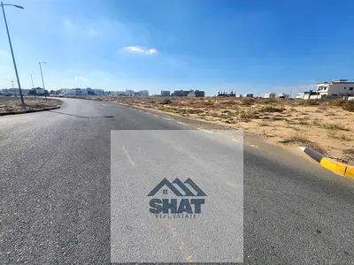 فرصة ذهبية ارض سكني تجاري تصريح ارضي + 35 طابق مساحة 15338 قدم تصريح بيع وحدات سكنية وتجارية